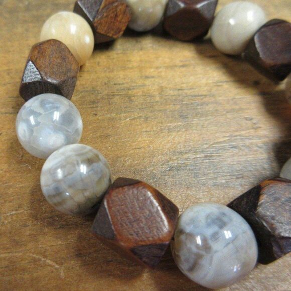 MERRISOTA JEWELRY Agate and Wood Stretch Bracelet Womens Sz 6 3/4" Gemstones NEW - Picture 2 of 6